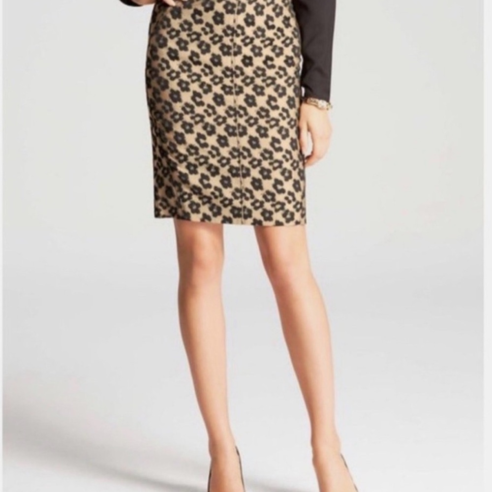 Ann Taylor Black and Tan Leopard Print Pencil Skirt